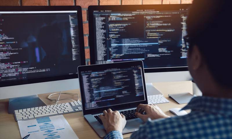 数据科学选型:R与Python如何赋能同安区网站建设?
